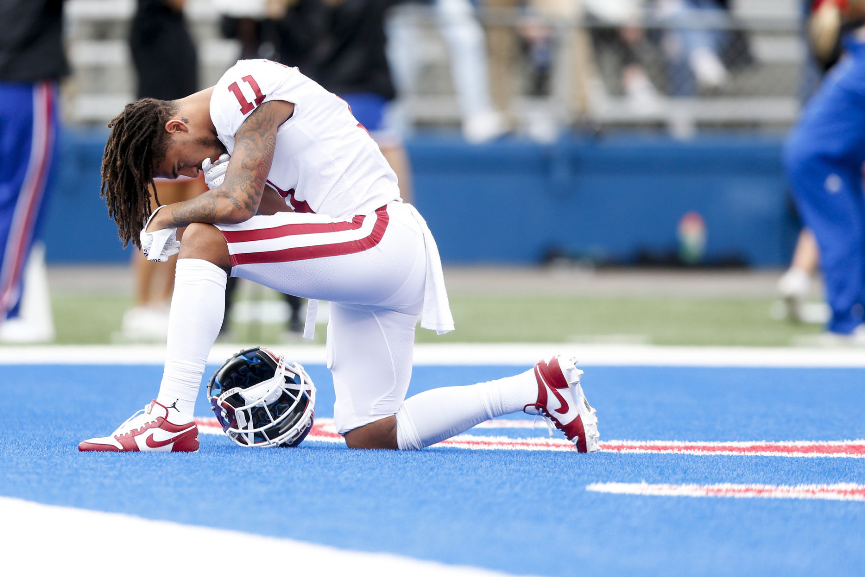 Oklahoma Sooners vs Kansas Jayhawks